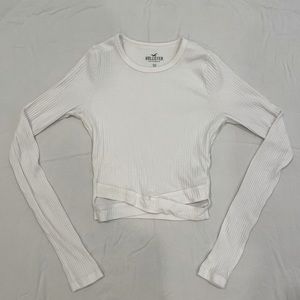 Women’s cropped long sleeve shirt